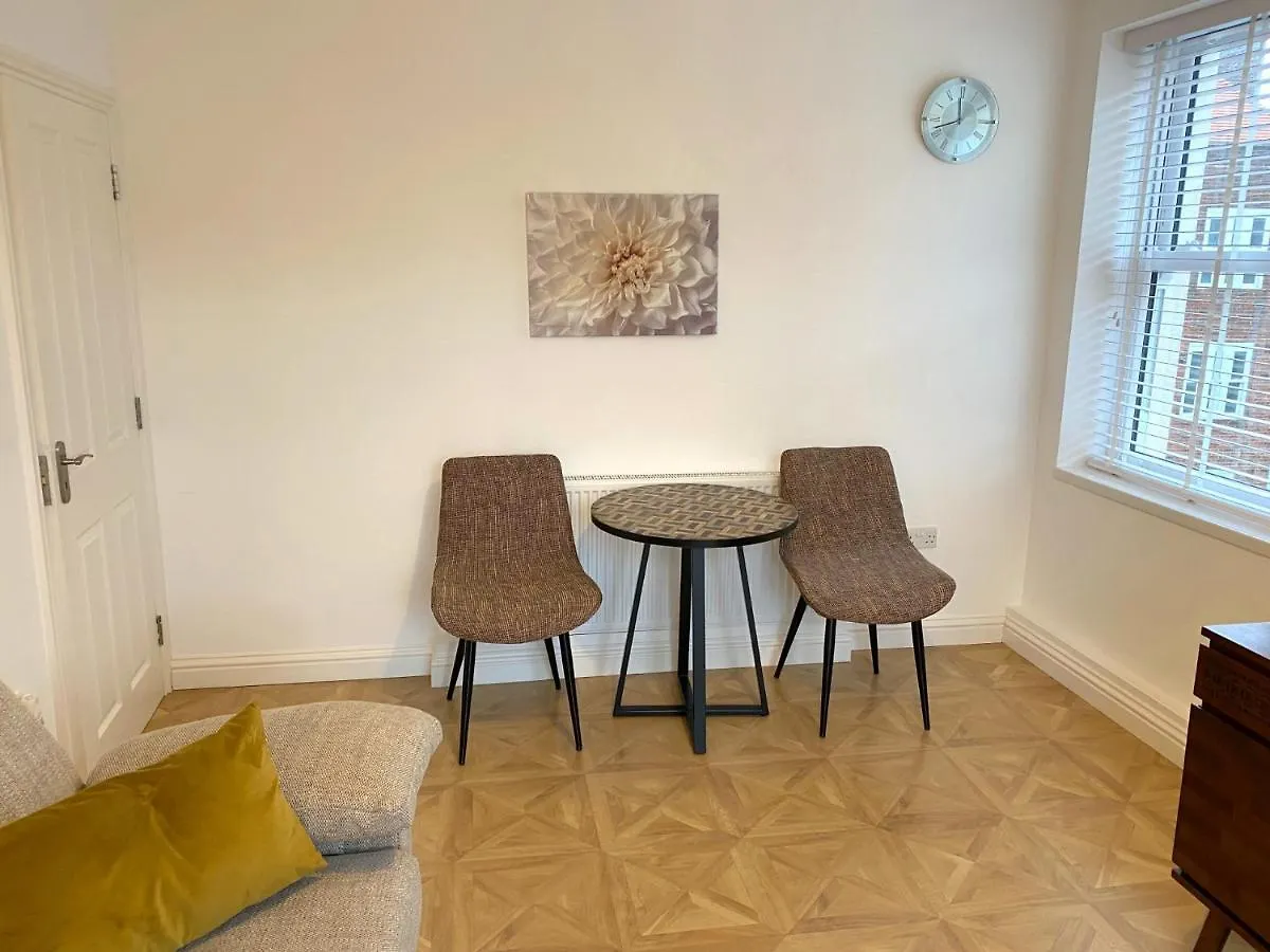 Apartment Spacious 1 Bedroom Flat In London United Kingdom