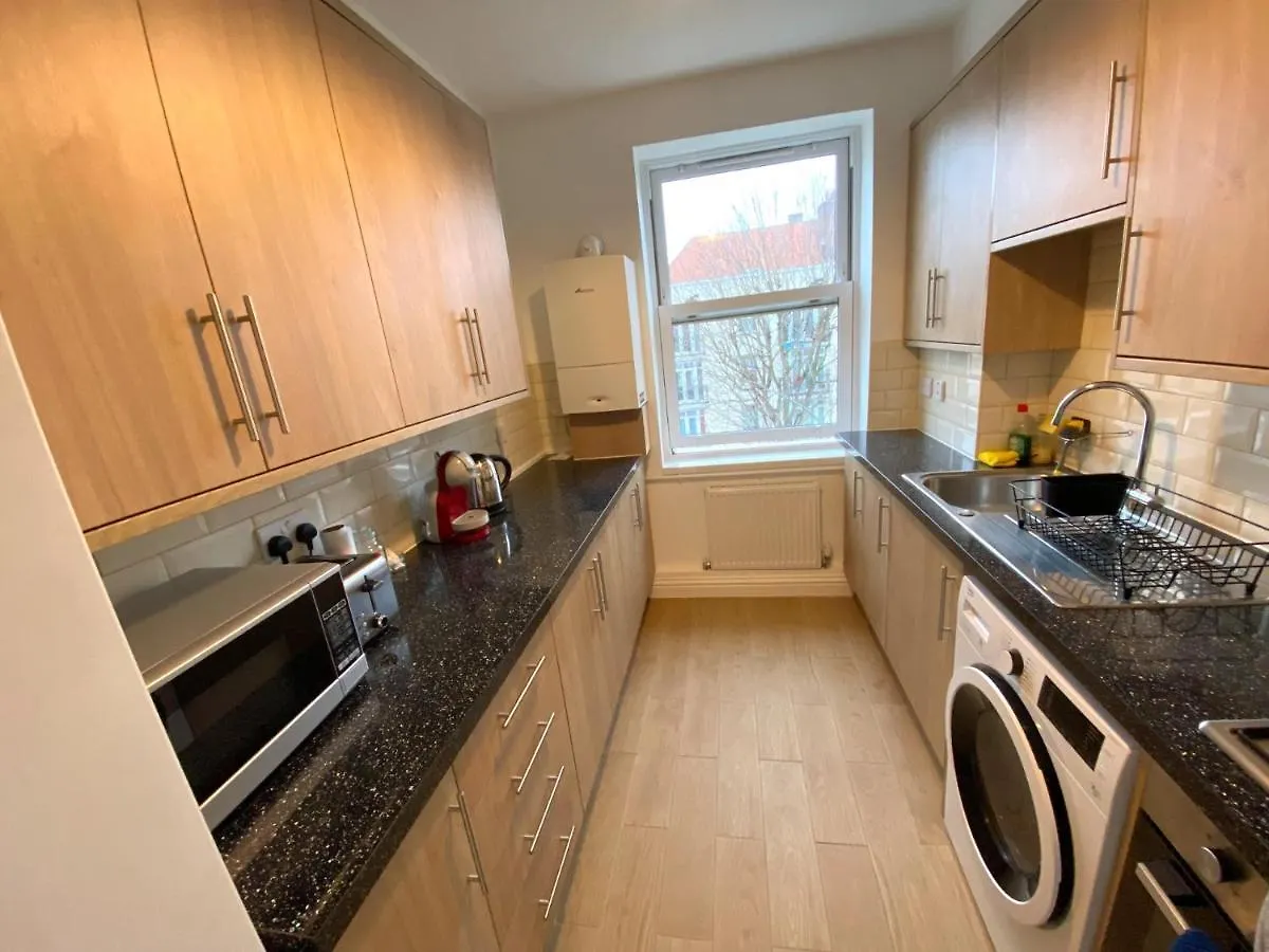 Apartment Spacious 1 Bedroom Flat In London United Kingdom